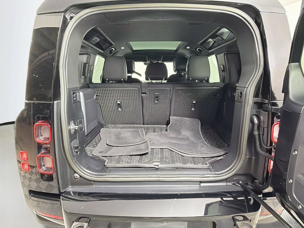 Certified 2023 Land Rover Defender 110 X AWD/4WD image 28