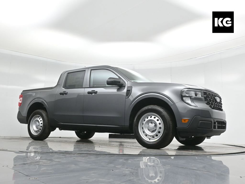 New 2025 Ford Maverick XL