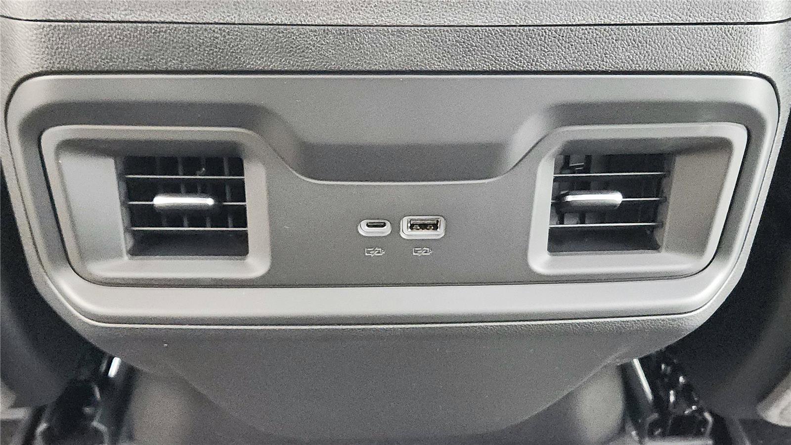 Used 2026 Chevrolet Silverado 1500 LT w/ Protection Package AWD/4WD image 32