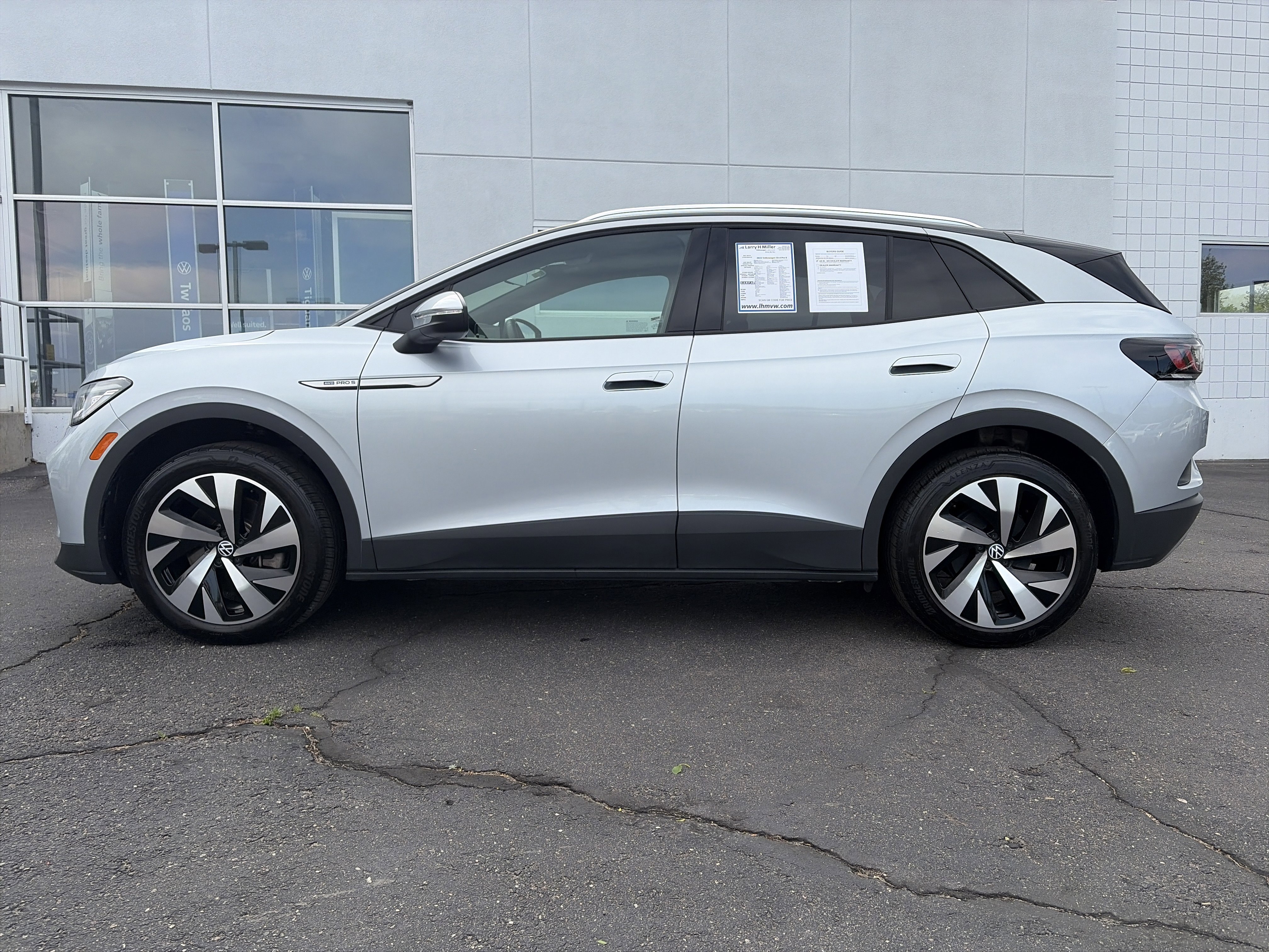 Used 2022 Volkswagen ID.4 Pro S AWD/4WD image 8