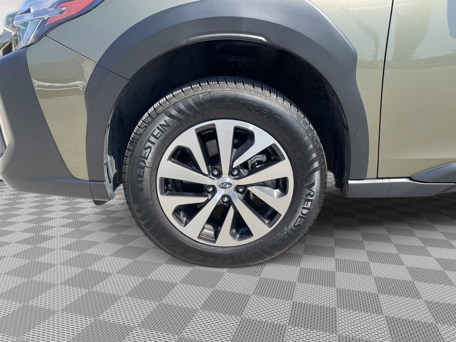 Certified 2025 Subaru Outback Premium w/ Popular Package #1A AWD/4WD image 7