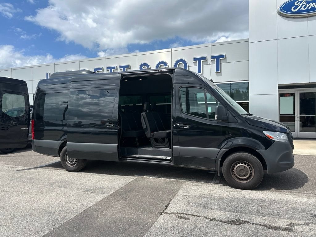 Used 2025 Mercedes-Benz Sprinter 2500 video 1
