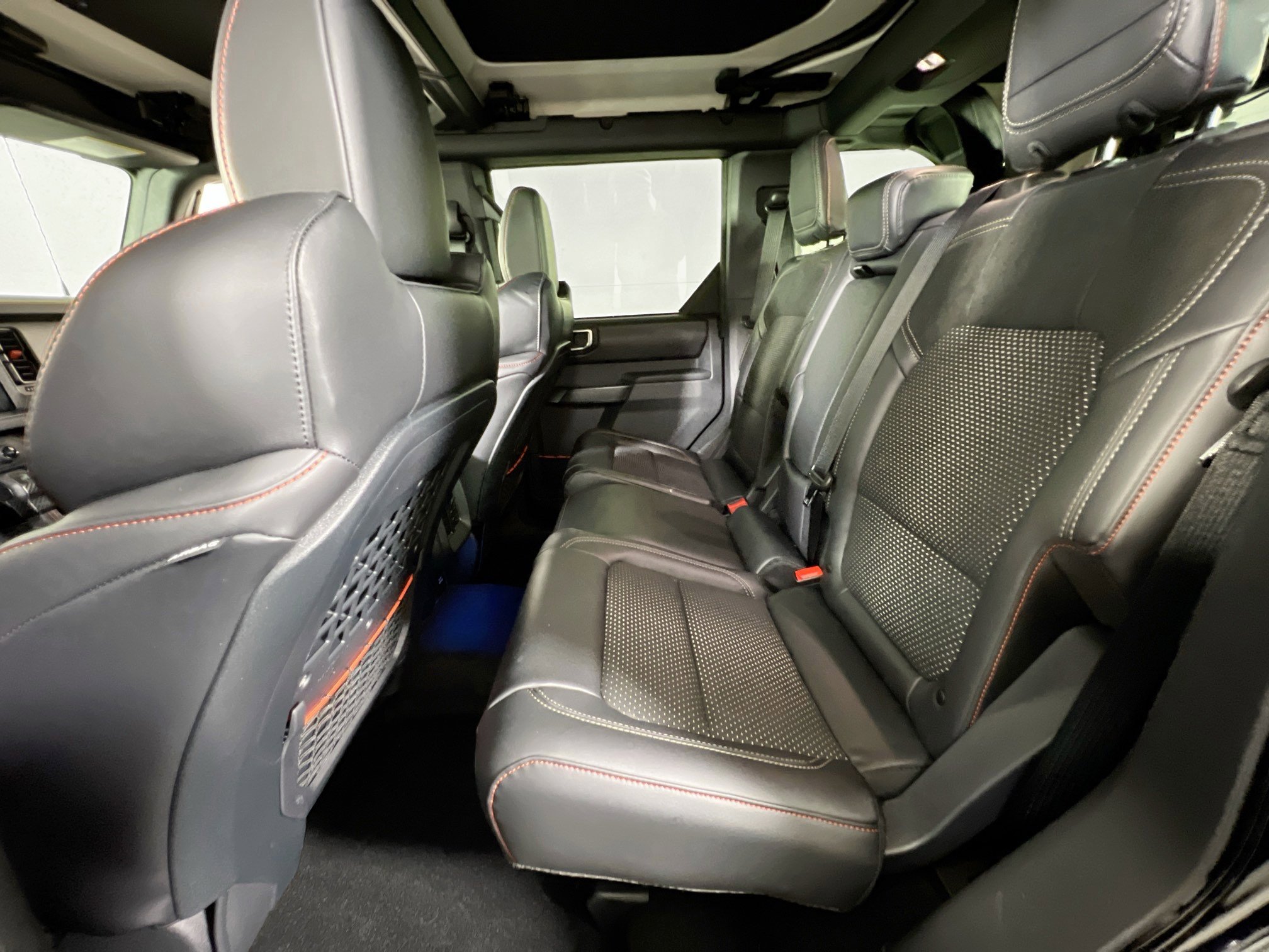 Used 2025 Ford Bronco Raptor w/ Interior Carbon Fiber Pack image 24
