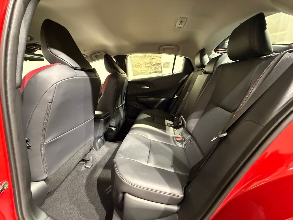 New 2026 Toyota Prius Plug-In Hybrid FWD image 18