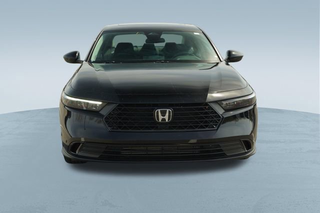 Used 2025 Honda Accord SE image 2