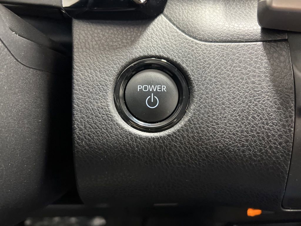 Used 2025 Toyota Camry LE image 46