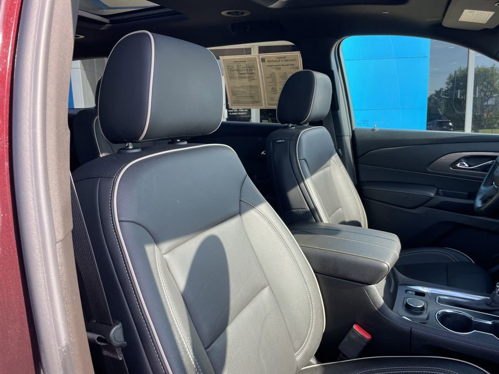 Used 2023 Chevrolet Traverse Premier AWD/4WD image 29