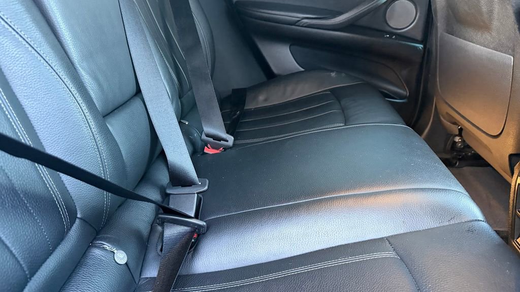 Used 2018 BMW X6 sDrive35i w/ M Sport Package image 26