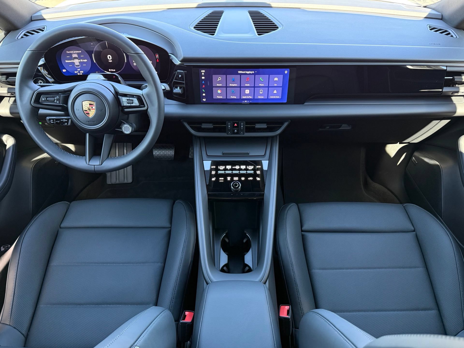 Used 2026 Porsche Macan Electric RWD image 13
