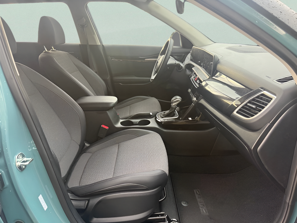Used 2026 Kia Seltos S FWD image 14