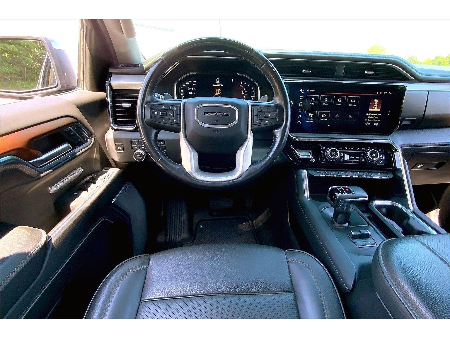 Used 2024 GMC Sierra 1500 Denali AWD/4WD image 5