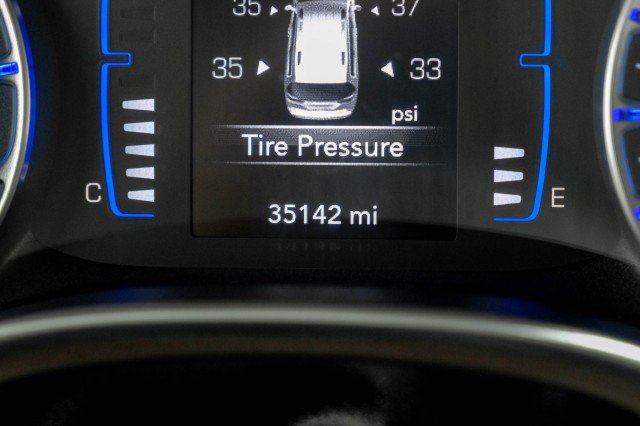 Used 2019 Chrysler Pacifica Touring-L FWD image 20