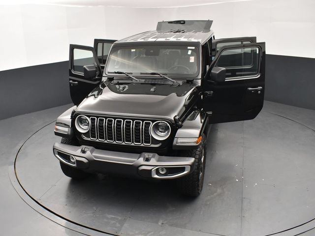 Used 2024 Jeep Wrangler Unlimited Sahara w/ Dual Top Group AWD/4WD image 29