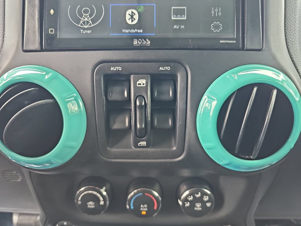 Used 2017 Jeep Wrangler Unlimited Sport w/ Quick Order Package 24S AWD/4WD image 25