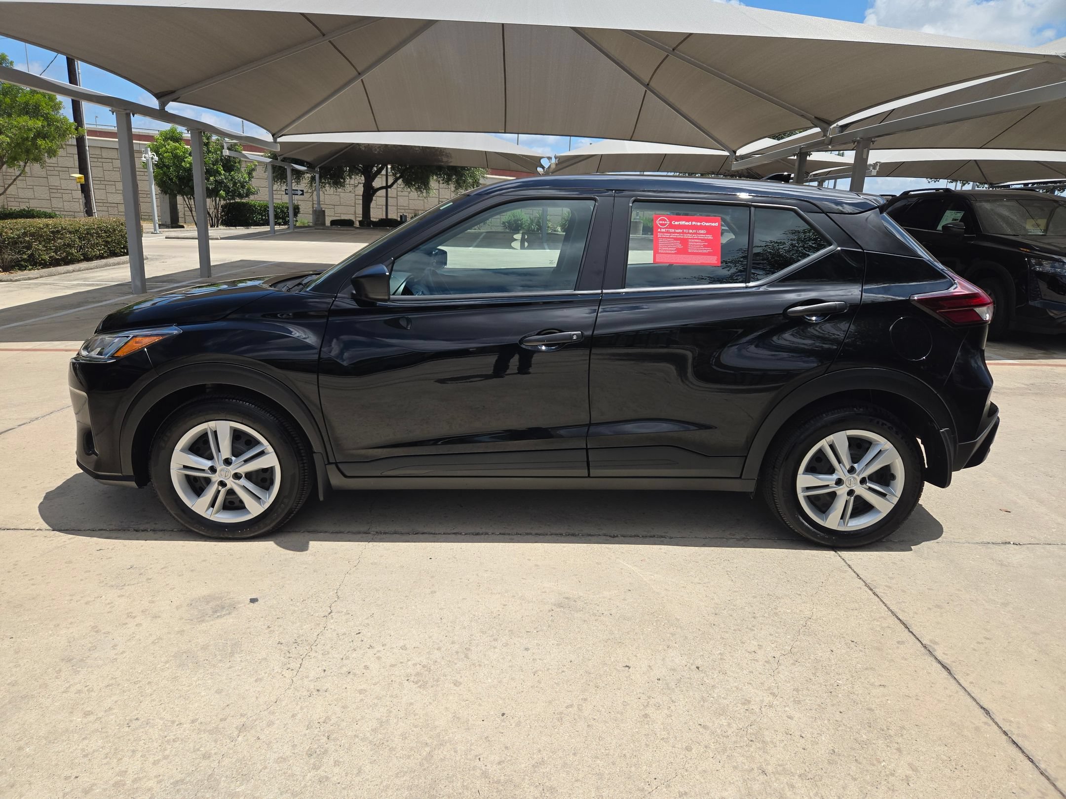 Certified 2025 Nissan Kicks Play S FWD image 6