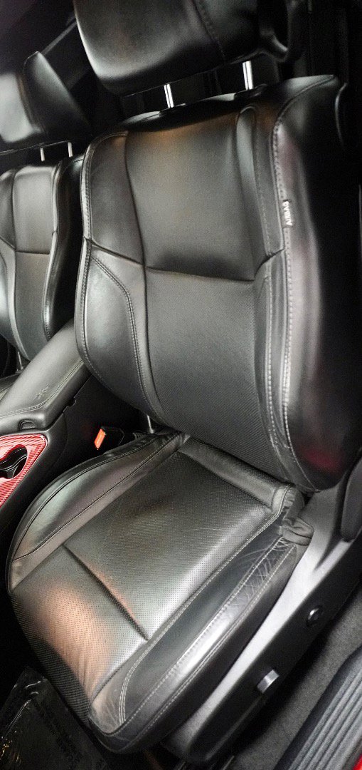 Used 2015 Dodge Challenger SXT Plus w/ Premium Sound Group image 4