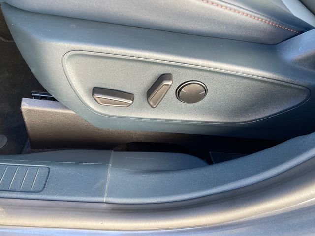 Used 2025 Ford Maverick Lariat w/ 4K Tow Package image 38