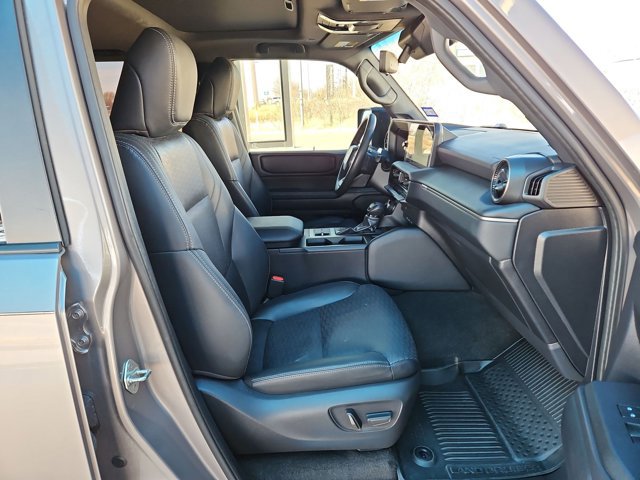 Used 2024 Toyota Land Cruiser image 21