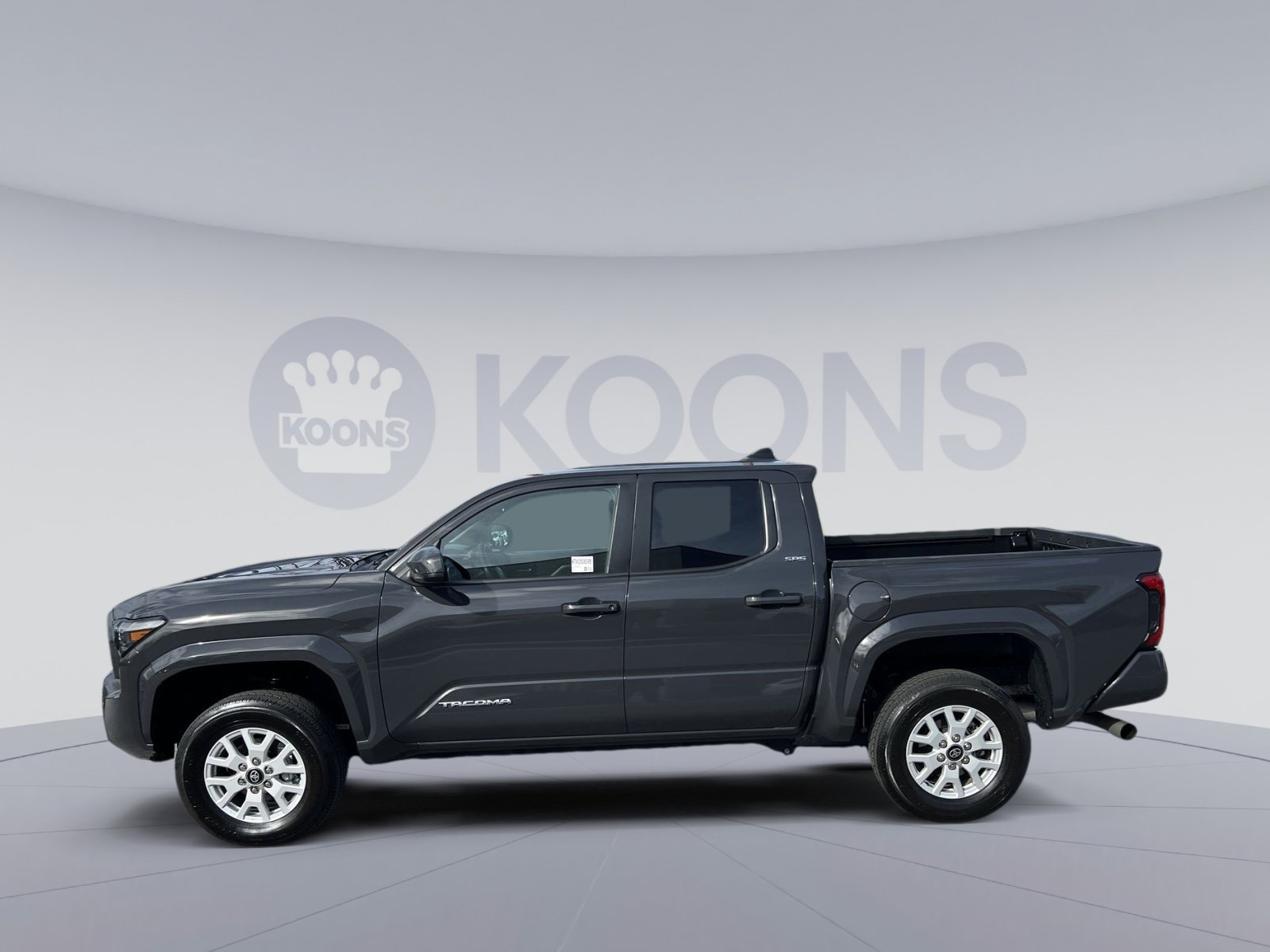 Used 2024 Toyota Tacoma SR5 image 2