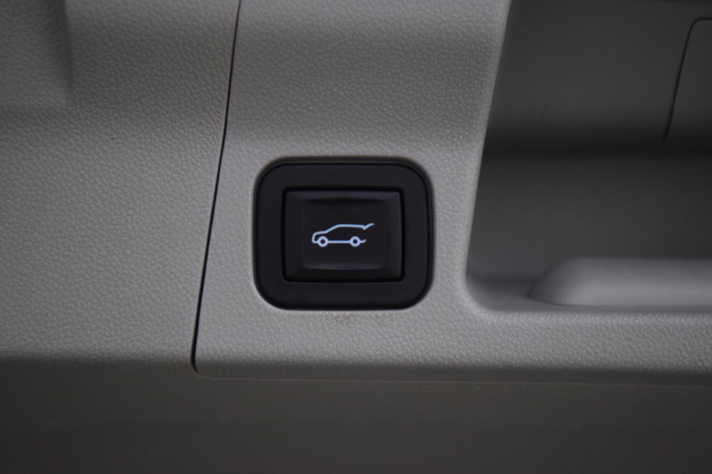 Used 2020 GMC Acadia SLT FWD image 27
