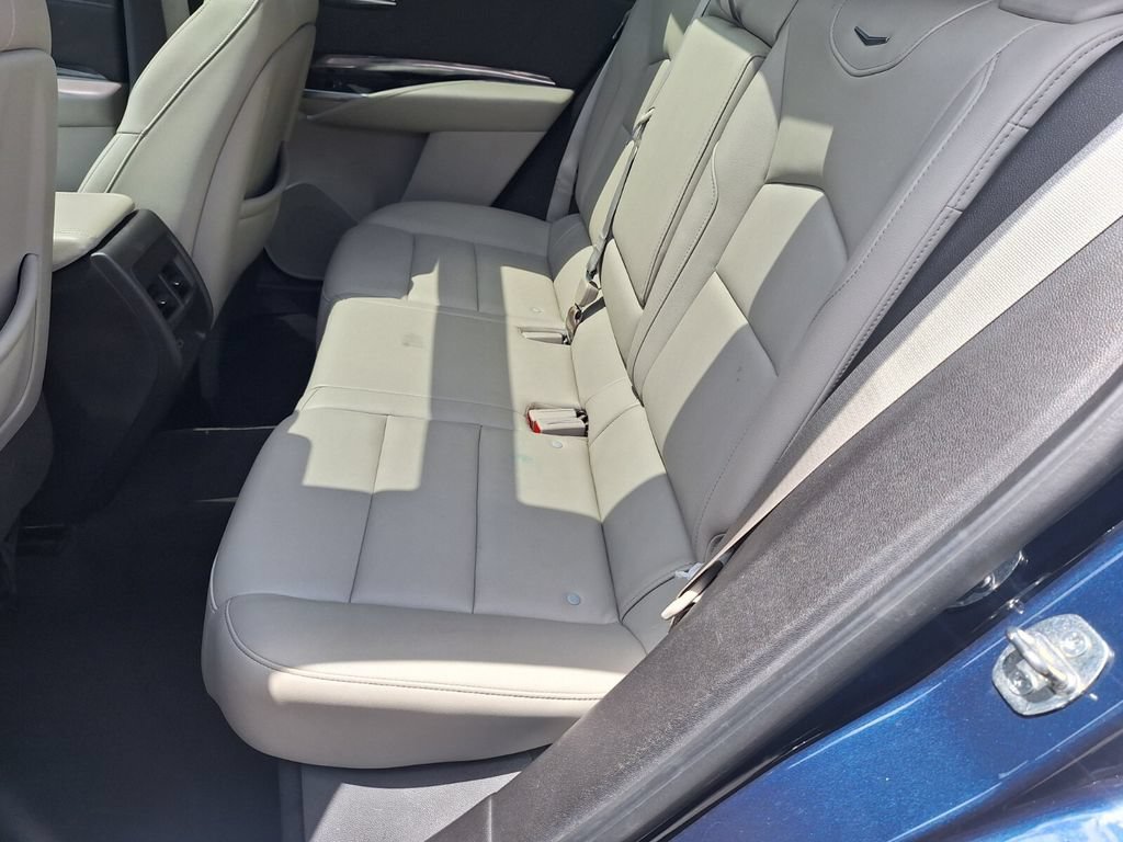 Used 2019 Cadillac XT4 Luxury FWD image 24