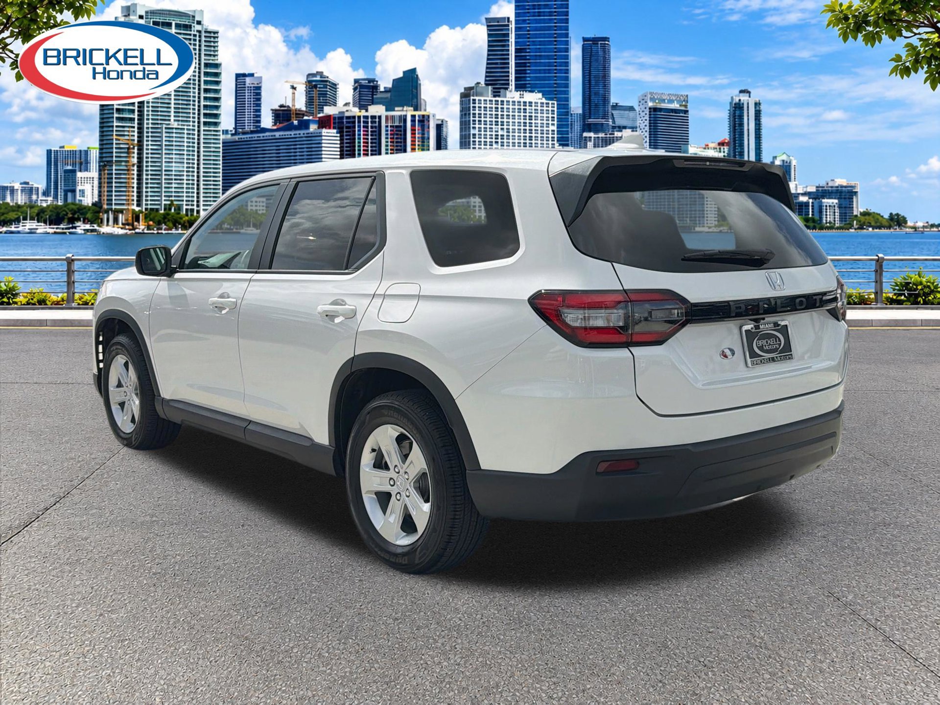 Used 2023 Honda Pilot LX image 6