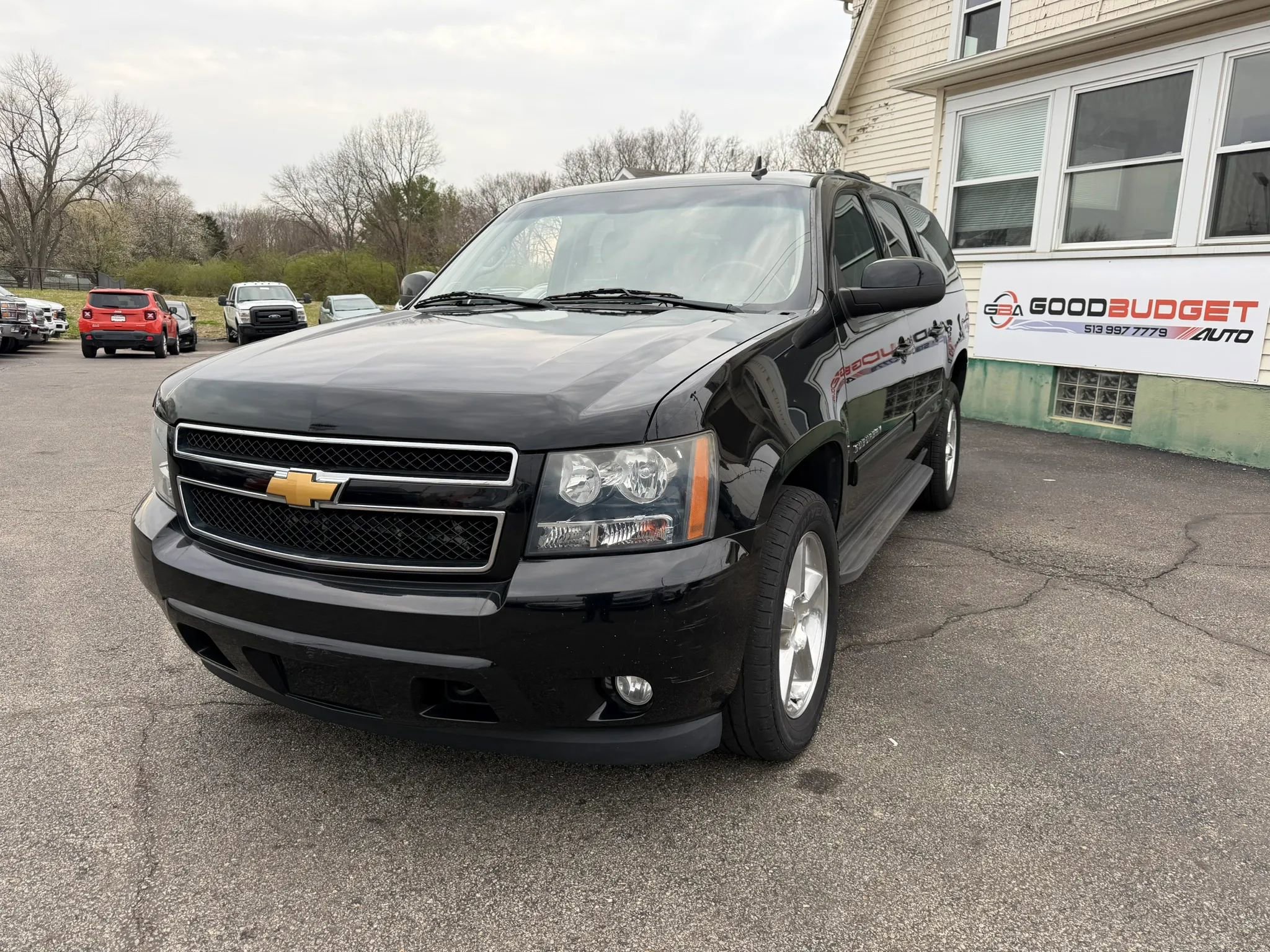 Used 2013 Chevrolet Suburban LT w/ Luxury Package image 1