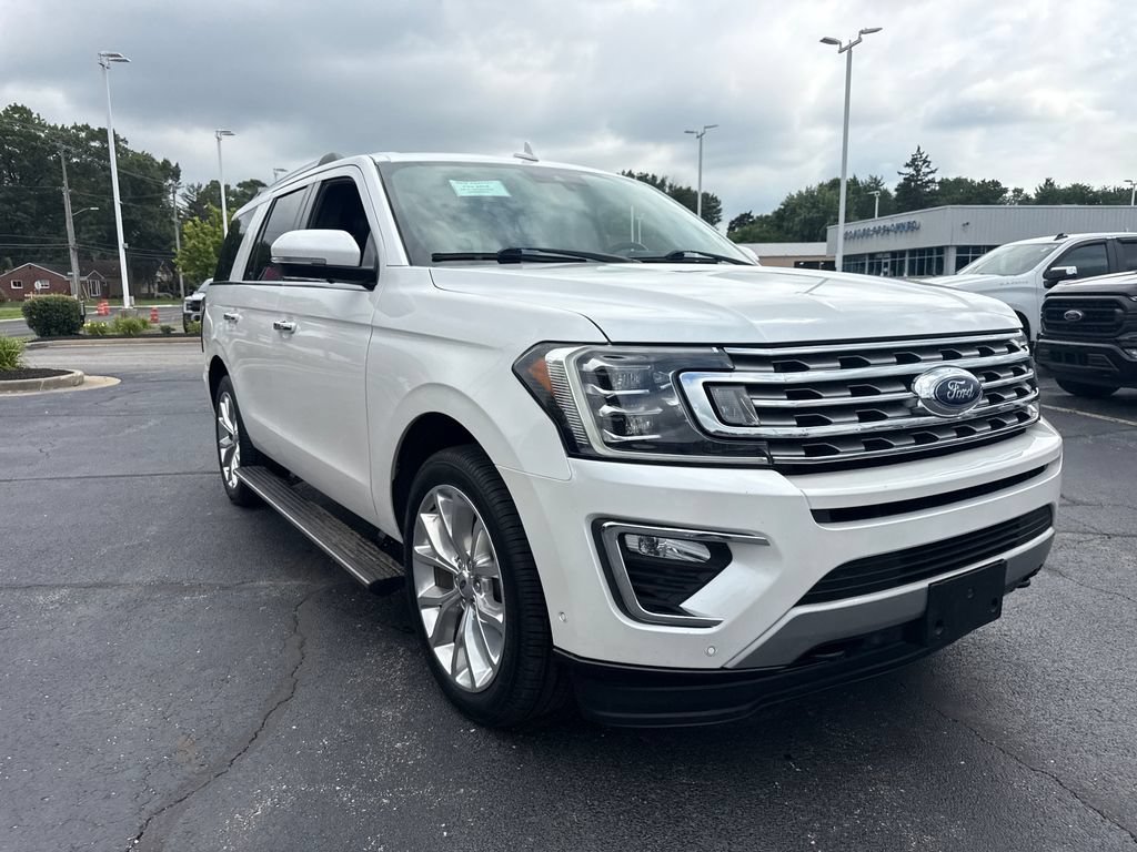 Used 2019 Ford Expedition Limited w/ Equipment Group 302A AWD/4WD image 4