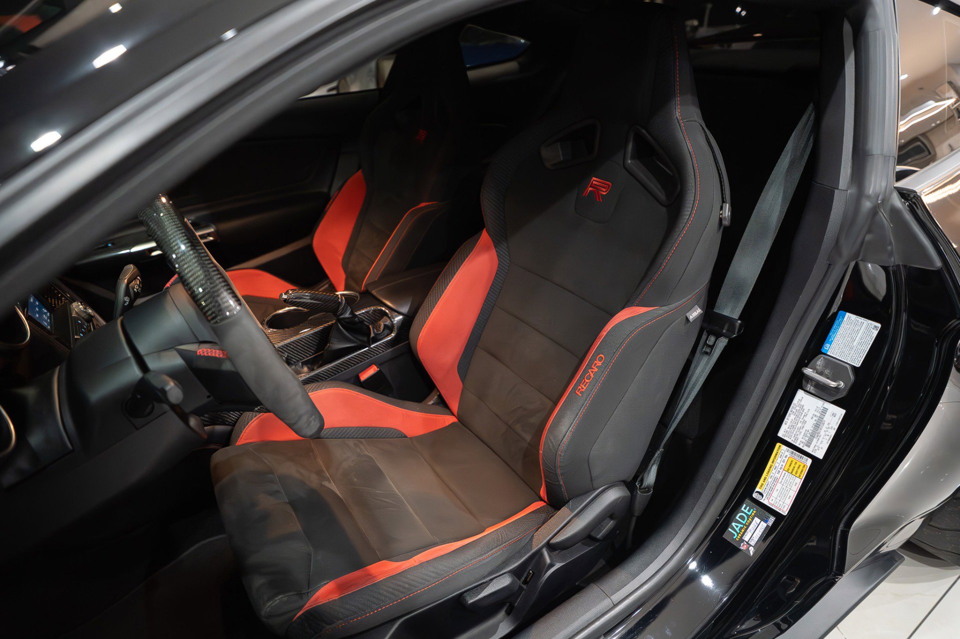 Used 2019 Ford Mustang Shelby GT350R w/ GT350R Equipment Group 920A RWD image 9