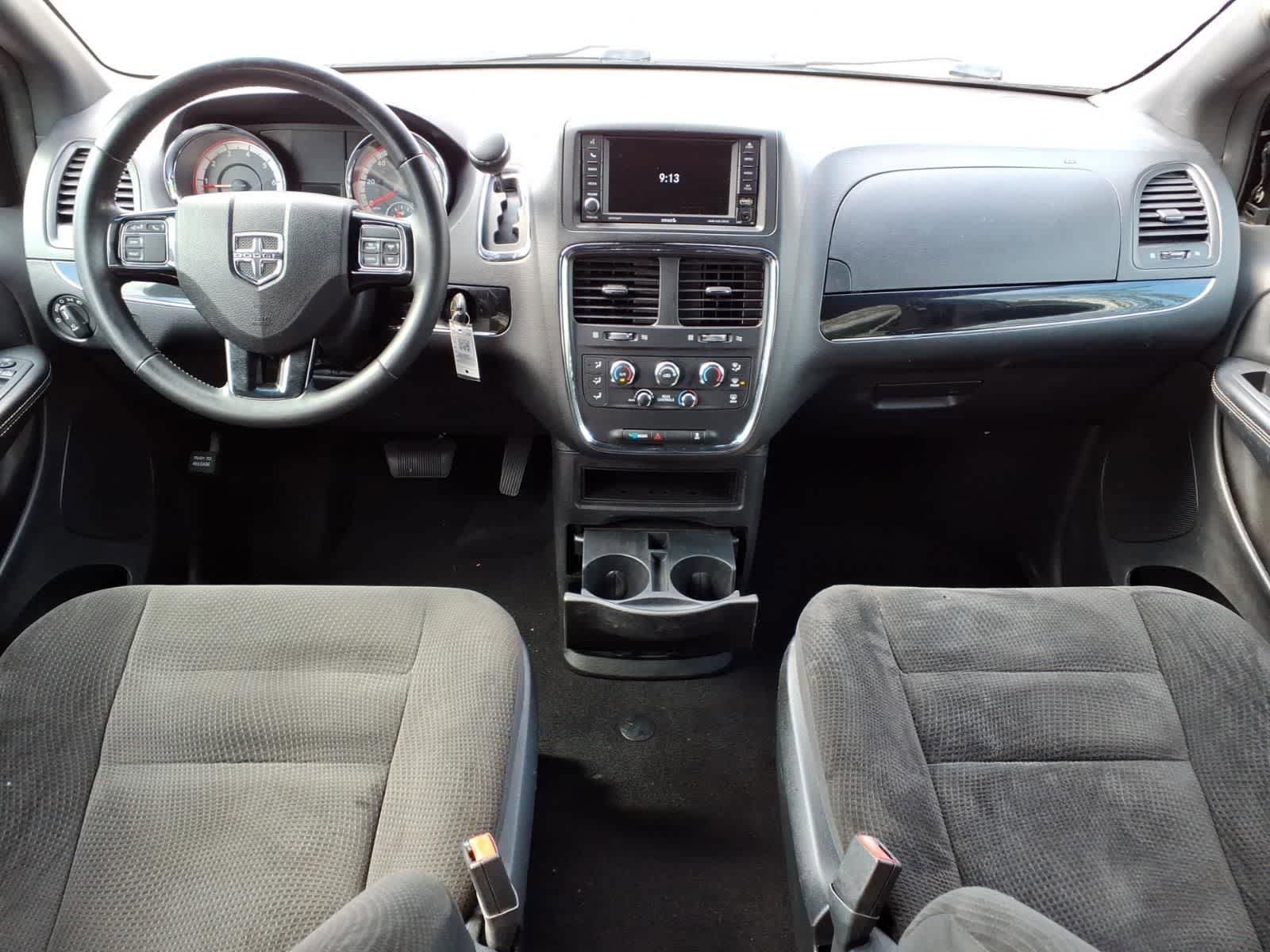 Used 2019 Dodge Grand Caravan SE FWD image 11
