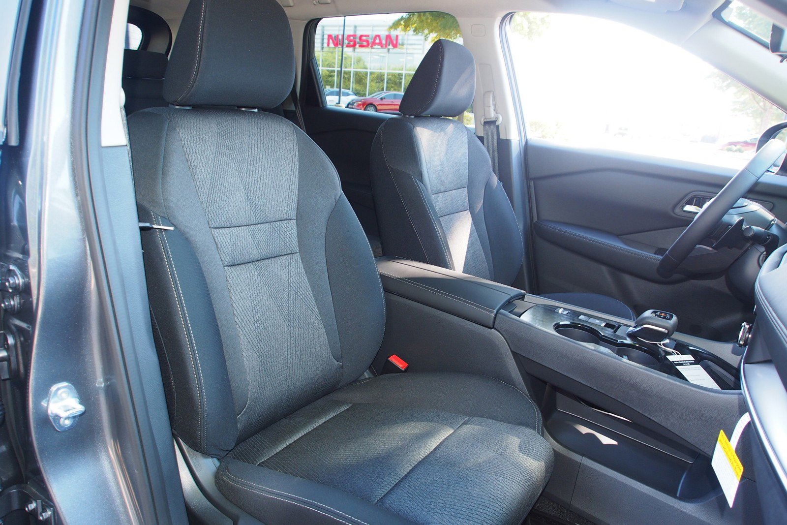 Used 2026 Nissan Rogue SV FWD image 11