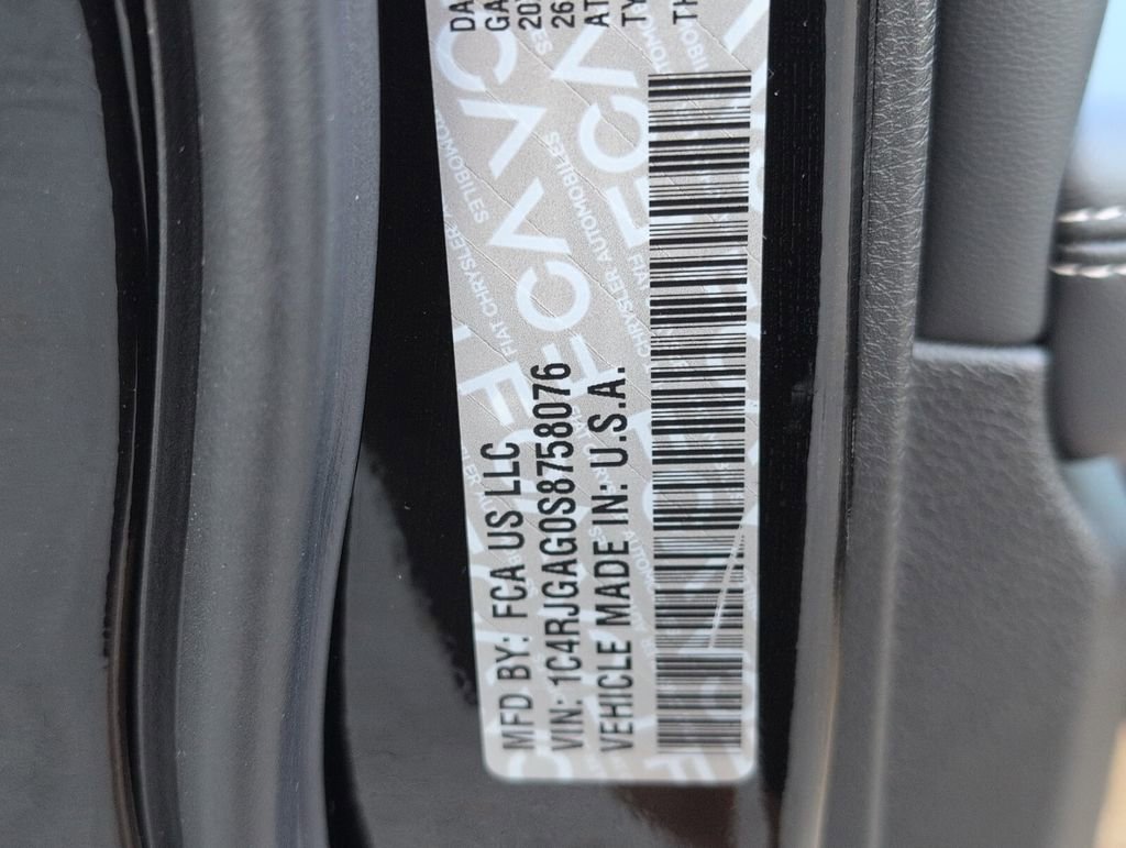 New 2025 Jeep Grand Cherokee Altitude image 8