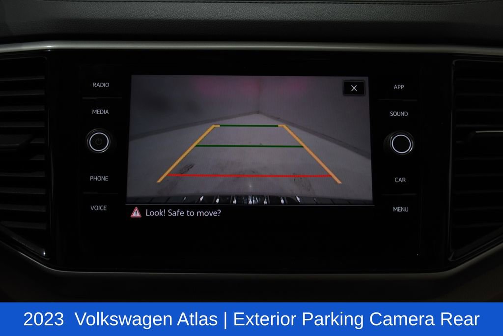 Used 2023 Volkswagen Atlas SE image 14