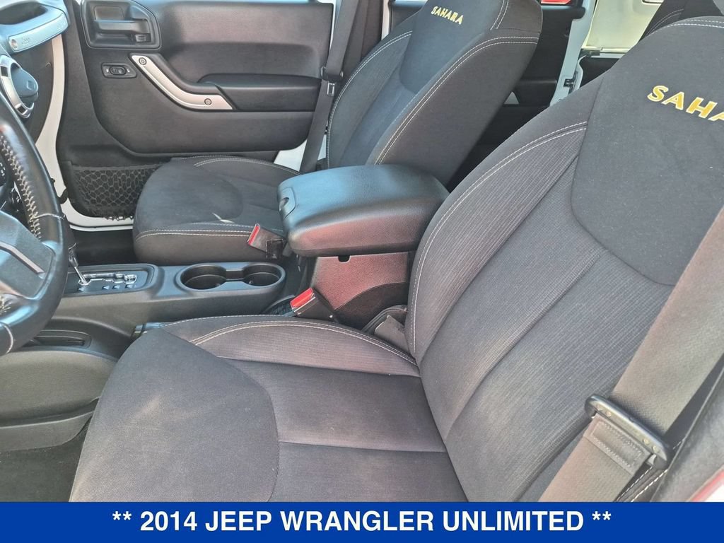 Used 2014 Jeep Wrangler Unlimited Sahara w/ Connectivity Group AWD/4WD image 13