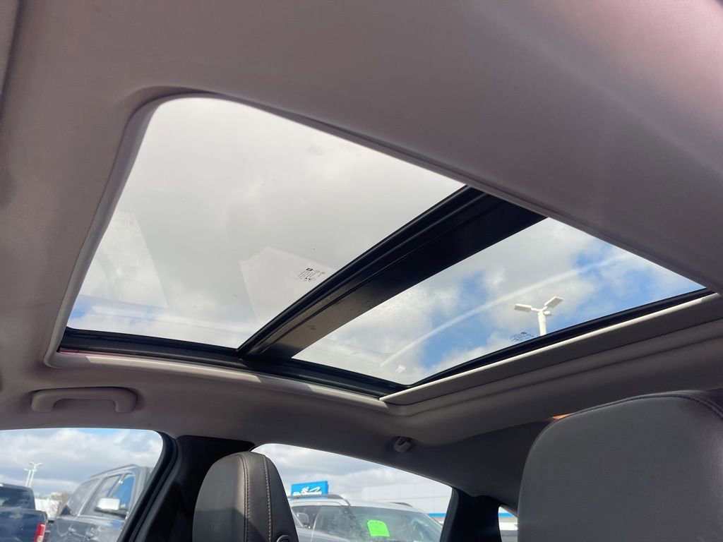 Used 2018 Chevrolet Malibu Premier image 18