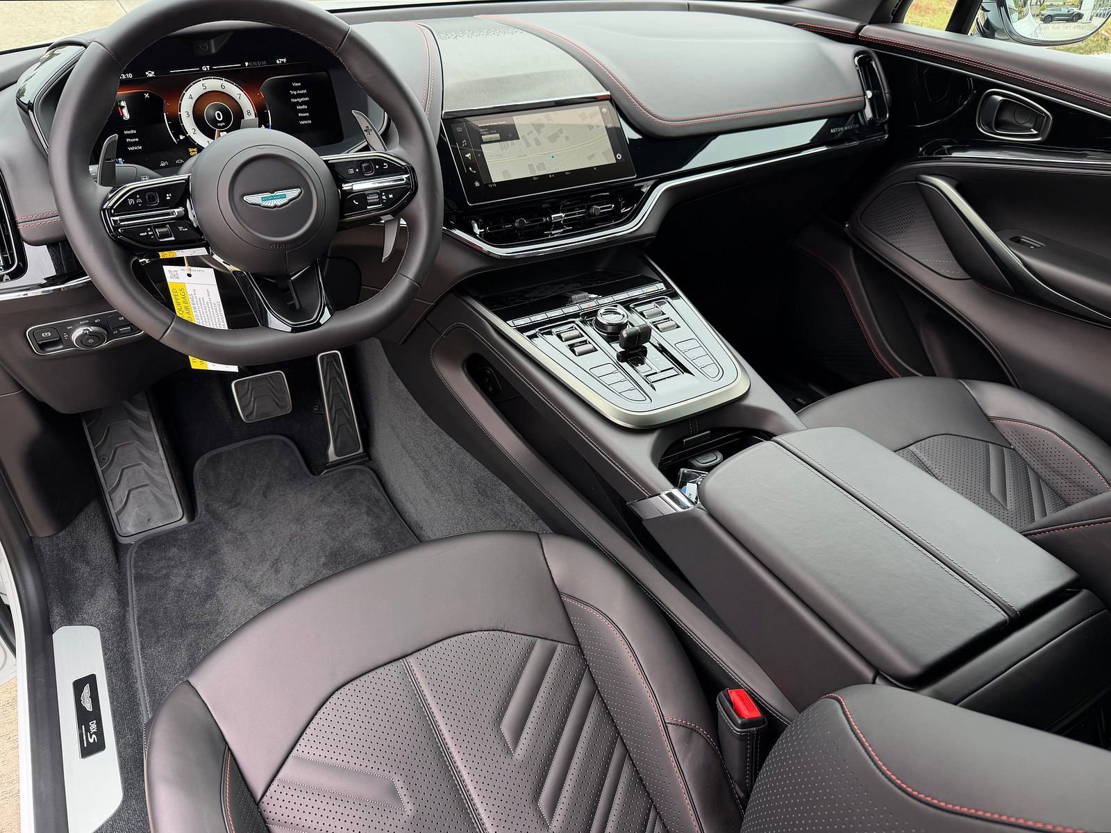 New 2026 Aston Martin DBX S image 3