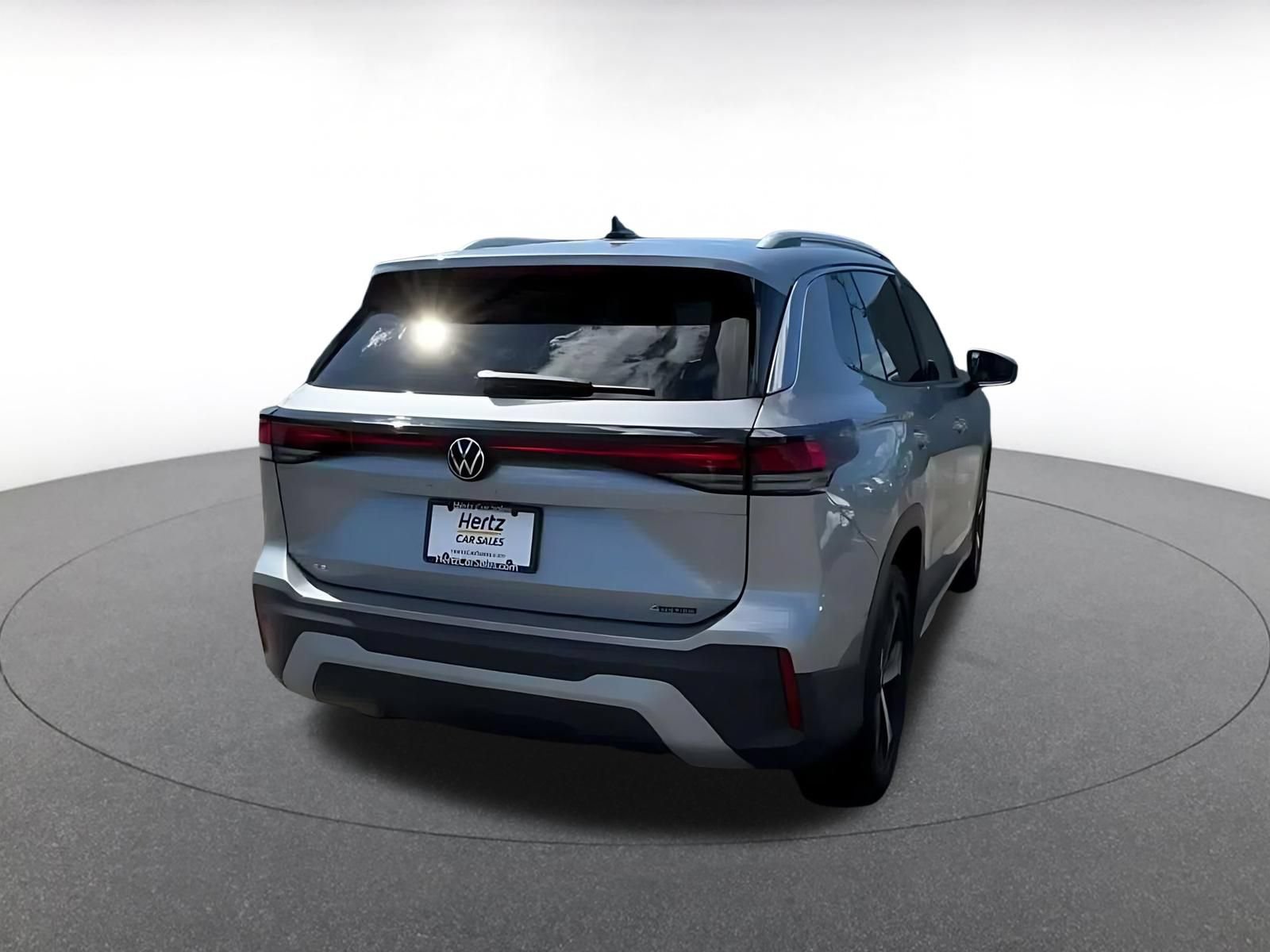Used 2026 Volkswagen Tiguan SE AWD/4WD image 13