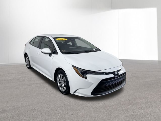 Used 2024 Toyota Corolla LE FWD image 12