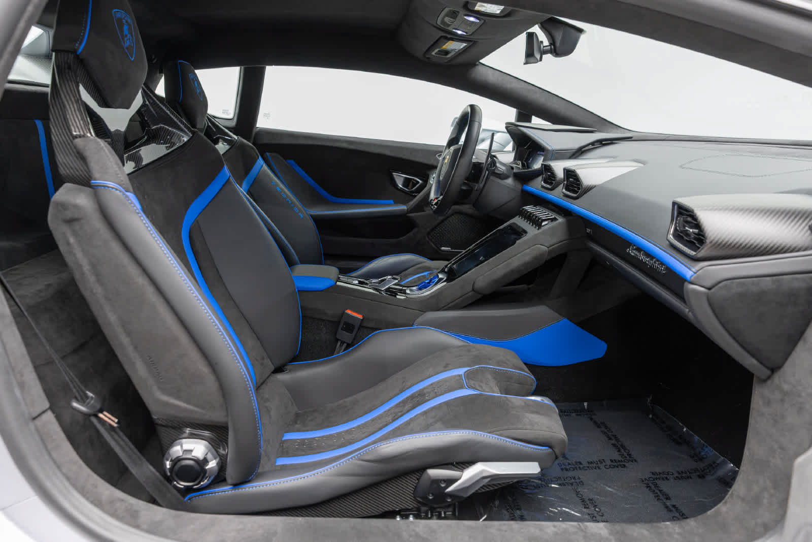 Used 2023 Lamborghini Huracan Tecnica RWD image 15