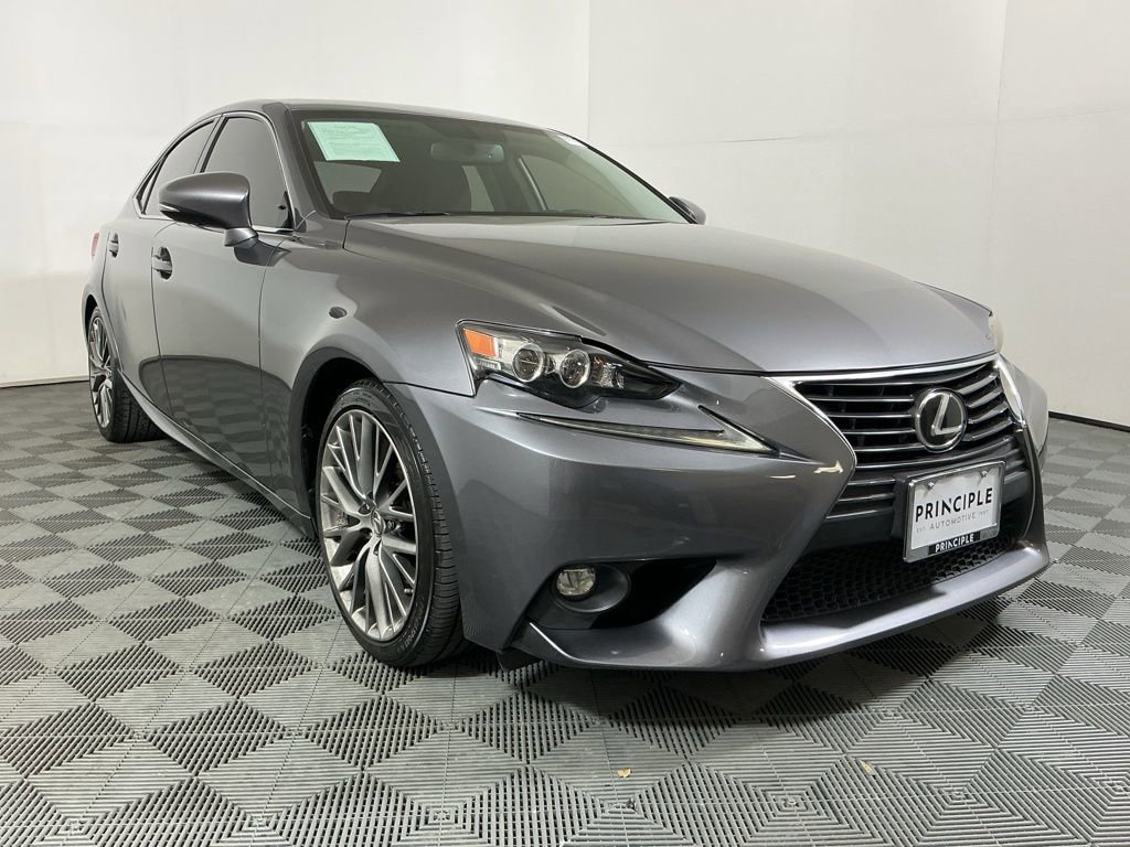 Used 2016 Lexus IS 300 AWD w/ Navigation System Package image 4