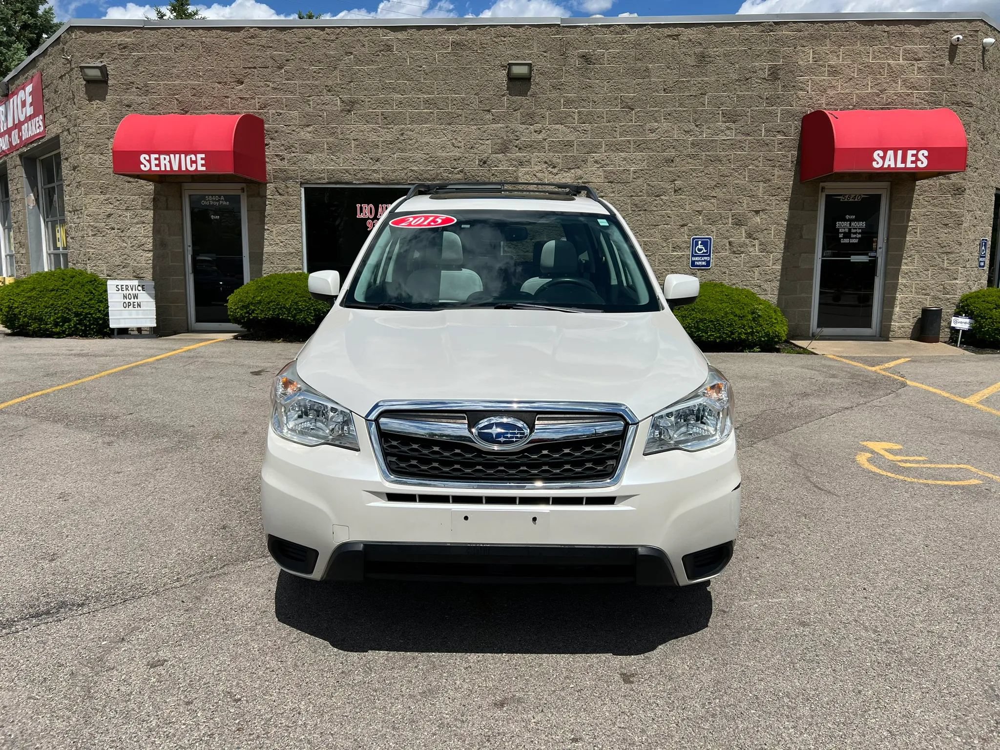 Used 2015 Subaru Forester 2.5i Premium w/ All-Weather Package AWD/4WD image 2