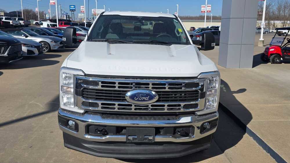Used 2024 Ford F250 XLT w/ FX4 Off-Road Package image 3