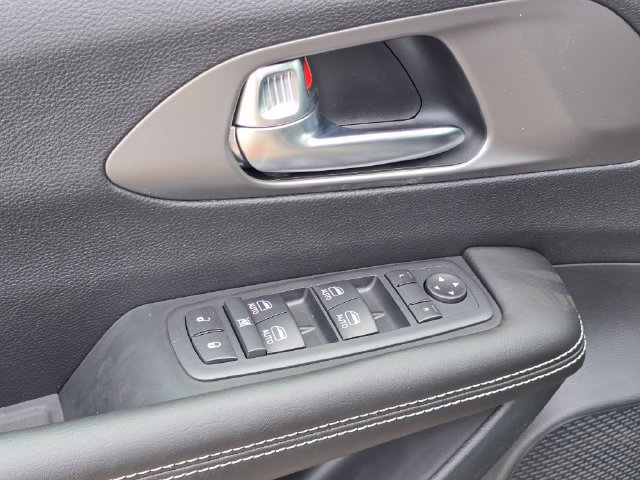 New 2027 Chrysler Pacifica LX FWD image 28