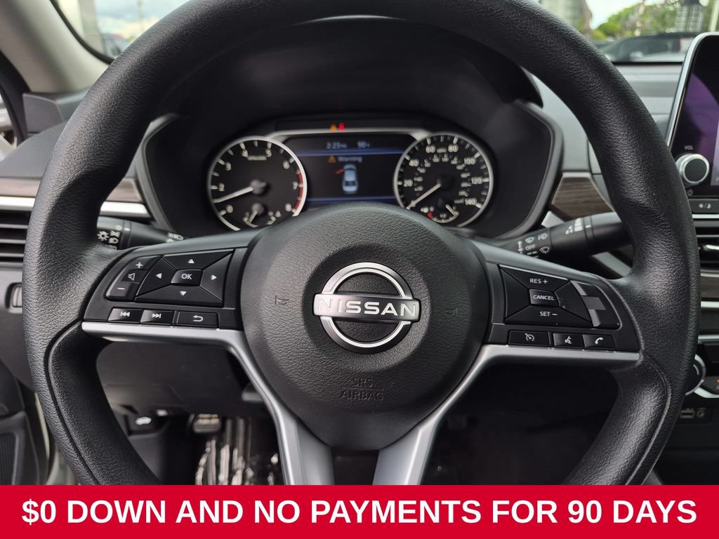 Used 2025 Nissan Altima 2.5 SV FWD image 21
