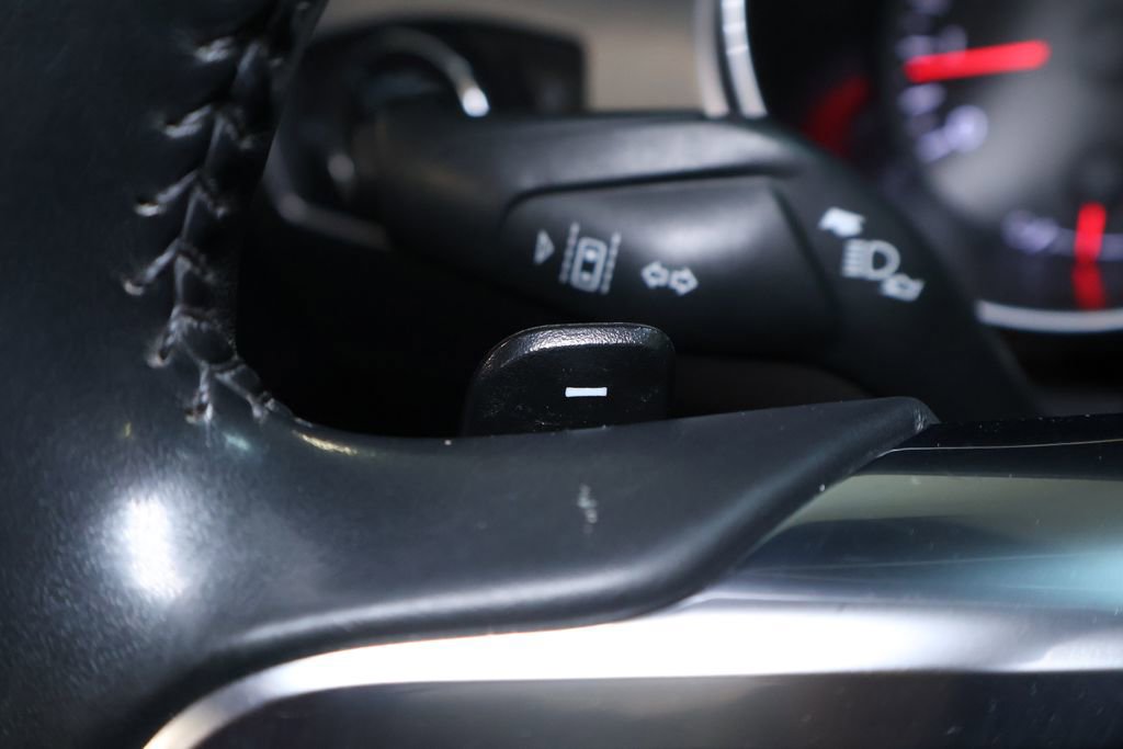 Used 2021 Ford Mustang Premium RWD image 21