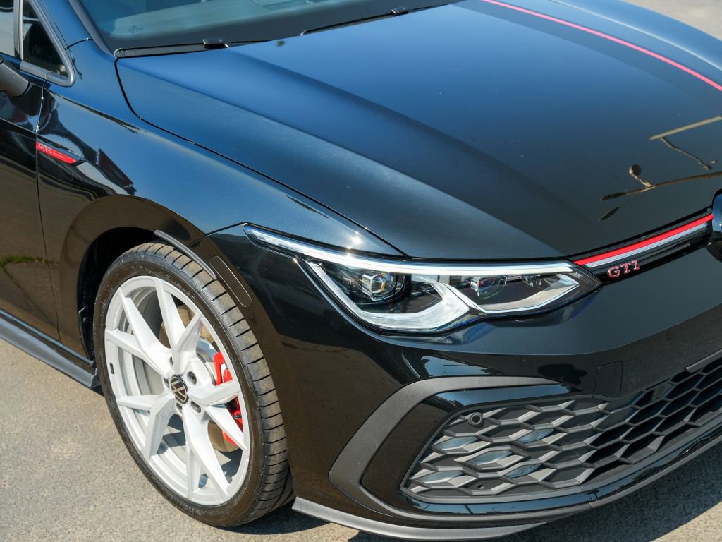 Used 2024 Volkswagen GTI SE w/ SE Leather Seats Package image 17