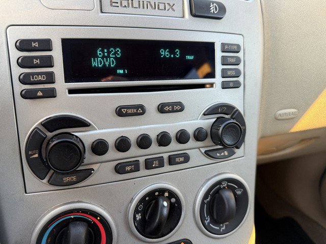 Used 2005 Chevrolet Equinox LT w/ Preferred Equipment Group image 19