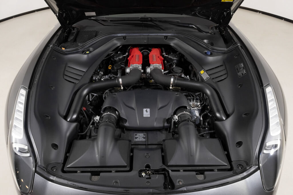 Used 2016 Ferrari California T RWD image 23