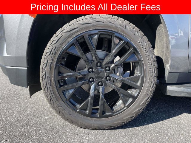 Used 2021 Chevrolet Suburban Premier w/ Premium Package AWD/4WD image 9