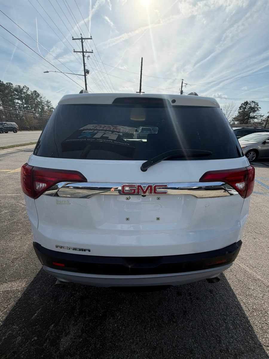 Used 2017 GMC Acadia SLT FWD image 6